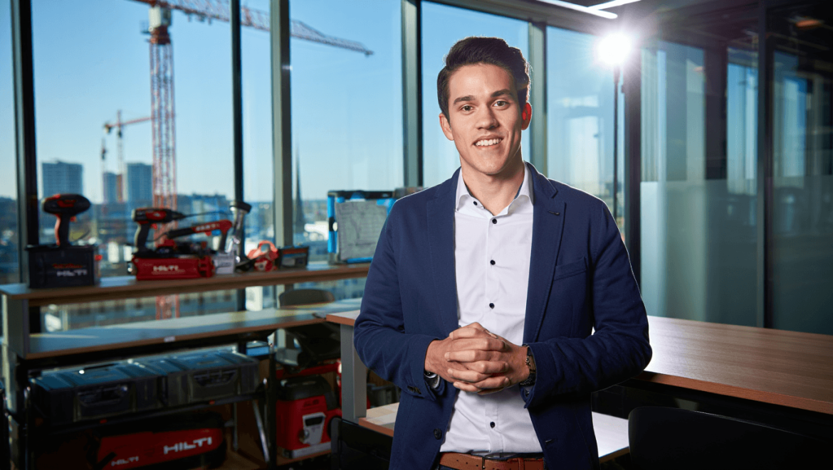 
     « L’humain prime, on n’est pas juste une ligne dans un tableur » : d’alternant à process expert, le parcours d’Antoine chez Hilti
