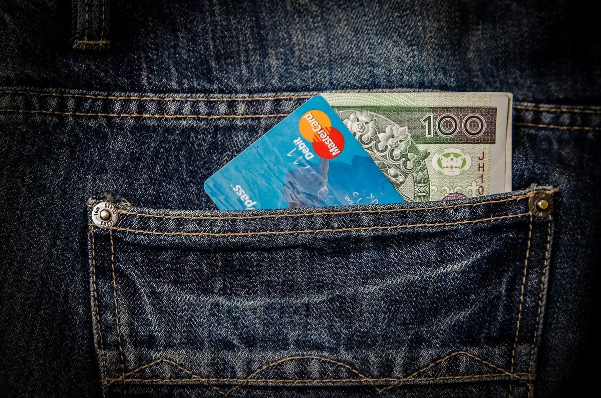 Tableau de calcul montrant un plan de remboursement mensuel détaillé