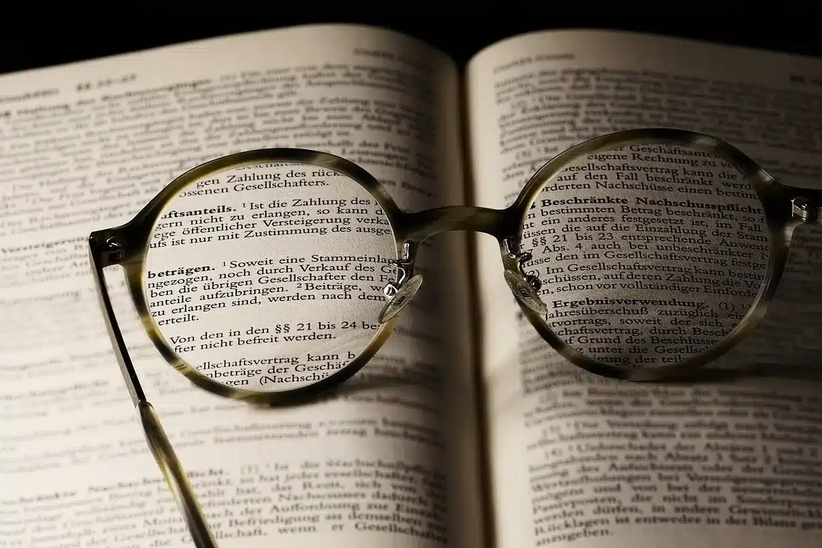 Analyse critique de documents et sources pour une étude documentaire