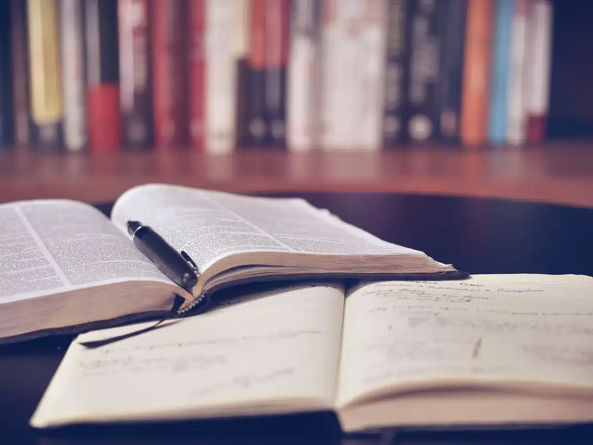 Différentes couches de lecture : introduction, approfondissement, contextualisation et pratique