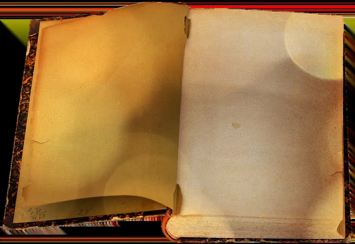 Livres ouverts sur une table illustrant récits et mémoires